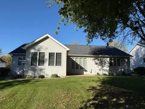 Exterior - 4206 N Marshall Heights Ave, Appleton, WI 54913 photo 6 of 7