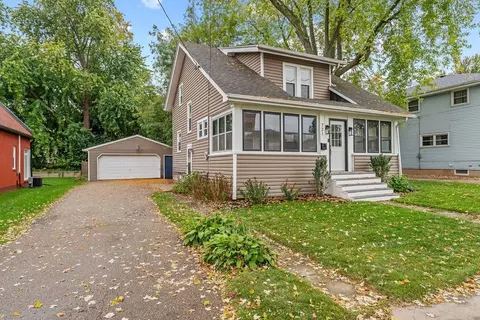 721 W 5th St, Appleton, WI 54914
