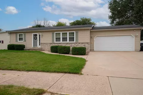845 W 19th Ave, Oshkosh, WI 54902