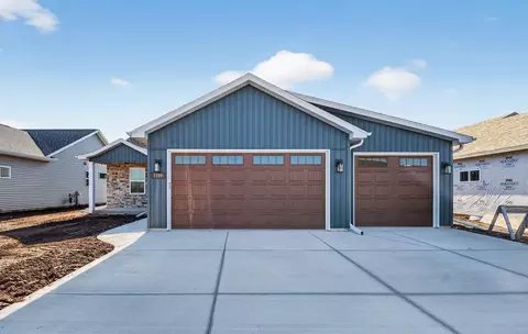 3759 E Callalilly Ln, Appleton, WI 54913