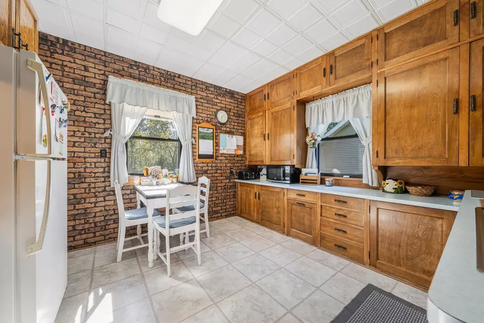 Kitchen - 5895 Lasley Point Rd, Winneconne, WI 54986 photo 3 of 3