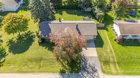 View/Area - 2925 W Capitol Dr, Appleton, WI 54914 photo 1 of 7