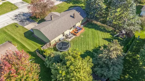 View/Area - 2925 W Capitol Dr, Appleton, WI 54914 photo 2 of 7