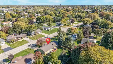 View/Area - 2925 W Capitol Dr, Appleton, WI 54914 photo 4 of 7