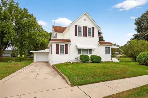310 N Cecil St, Bonduel, WI 54107