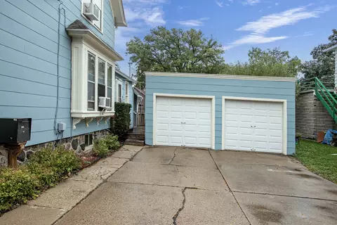 1208 N Superior St, Appleton, WI 54911 photo 4