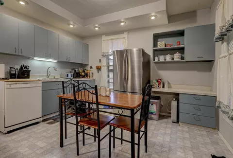 1208 N Superior St, Appleton, WI 54911 photo 9