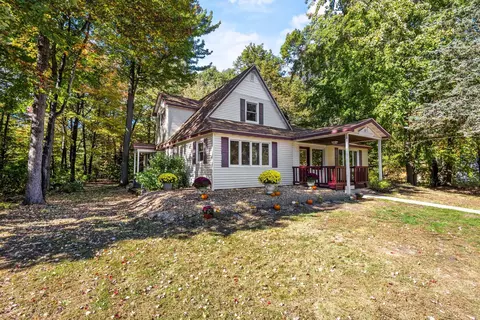 n997 Shore Drive, Marinette, WI 54143