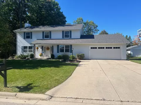 154 Sunrise Ct, Oconto Falls, WI 54154