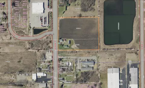 3262 Jackson St, Oshkosh, WI 54901