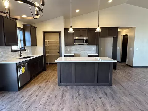Kitchen - 1300 S Jade Dr, Appleton, WI 54915 photo 4 of 5