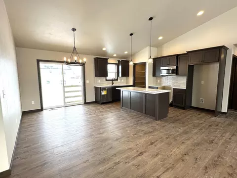 Kitchen - 1300 S Jade Dr, Appleton, WI 54915 photo 1 of 5