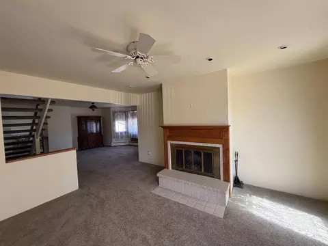 Living - 1012 11th Ave, Menominee, MI 49858 photo 2 of 5