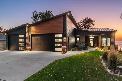 n6633 Harrison Road, Hilbert, WI 54129