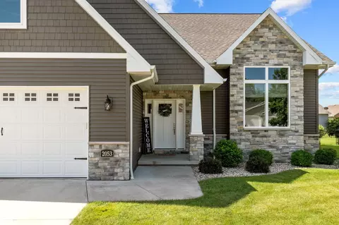 Exterior - 2053 W Sugar Ct, Appleton, WI 54913 photo 8 of 9