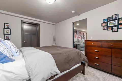 Bedroom - 2053 W Sugar Ct, Appleton, WI 54913 photo 5 of 6
