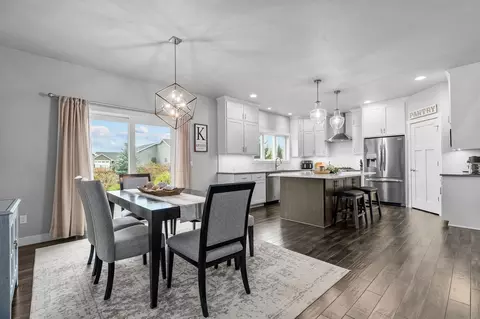Dining - 2053 W Sugar Ct, Appleton, WI 54913 photo 1 of 2