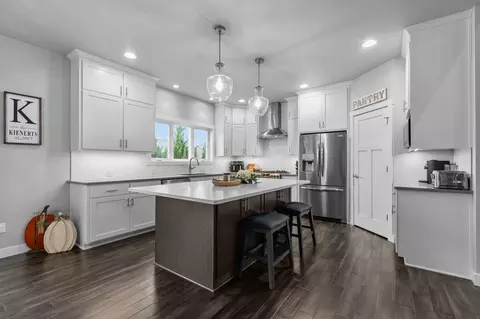 Kitchen - 2053 W Sugar Ct, Appleton, WI 54913 photo 1 of 5