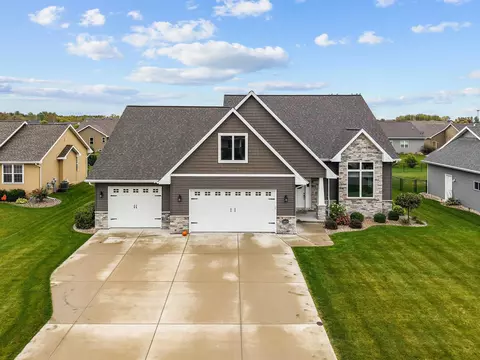 2053 W Sugar Ct, Appleton, WI 54913