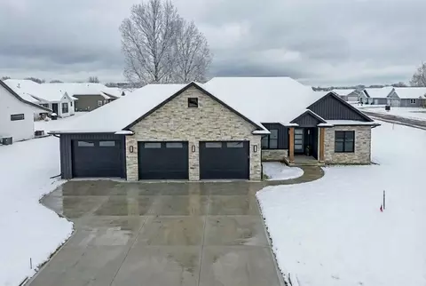 3629 W Hank Ave, De Pere, WI 54115