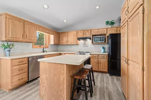 3628 S Kernan Ave, Appleton, WI 54915 photo 10