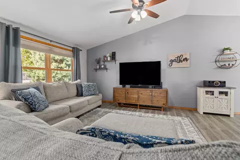 3628 S Kernan Ave, Appleton, WI 54915 photo 8