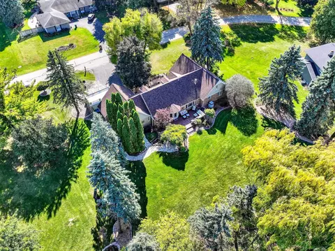 View/Area - 9 Meadowbrook Ln, Appleton, WI 54914 photo 7 of 8
