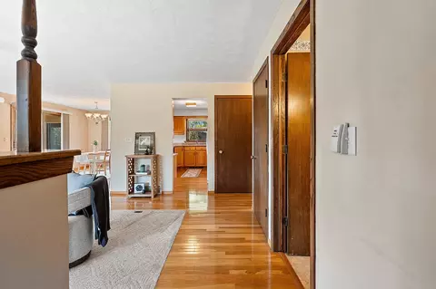 Entry Way - 1811 N Whitney Dr, Appleton, WI 54914 photo 1 of 3