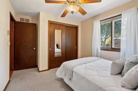 Bedroom - 1811 N Whitney Dr, Appleton, WI 54914 photo 4 of 6