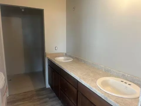 3684 E Gladiolus Pl, Appleton, WI 54913 photo 5