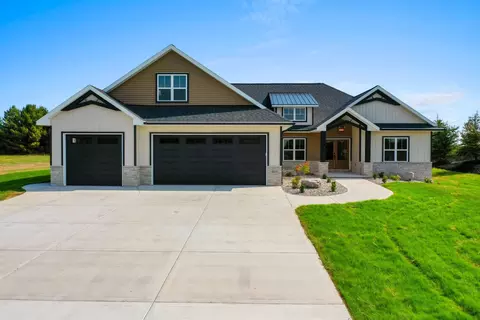 4104 Blackberry Ridge Dr, Oneida, WI 54155
