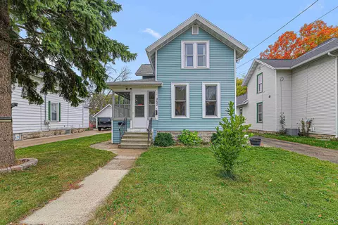 353 W 12th Ave, Oshkosh, WI 54902