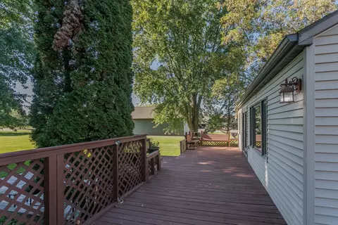 Exterior - w5321 Quarry Road, Appleton, WI 54913 photo 5 of 9