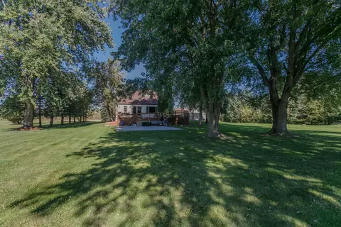 Exterior - w5321 Quarry Road, Appleton, WI 54913 photo 8 of 9