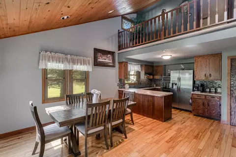 Dining - w5321 Quarry Road, Appleton, WI 54913 photo 2 of 2