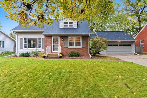 156 Custer Ct, Green Bay, WI 54301