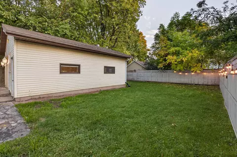 Exterior - 1017 W Lawrence St, Appleton, WI 54914 photo 4 of 10