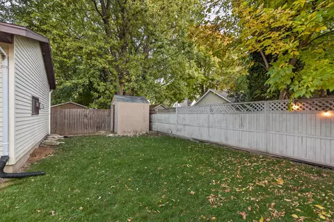 Exterior - 1017 W Lawrence St, Appleton, WI 54914 photo 6 of 10