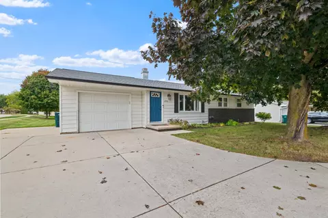 2940 Glendale Ave, Green Bay, WI 54313