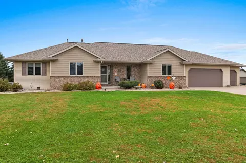 n4975 Clinton Drive, Shiocton, WI 54170