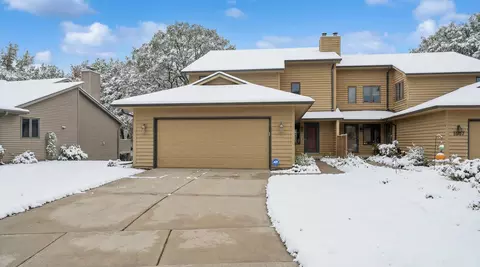 1505 N Bay Highlands Dr, Green Bay, WI 54311