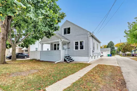 442 Bellevue St, Green Bay, WI 54302