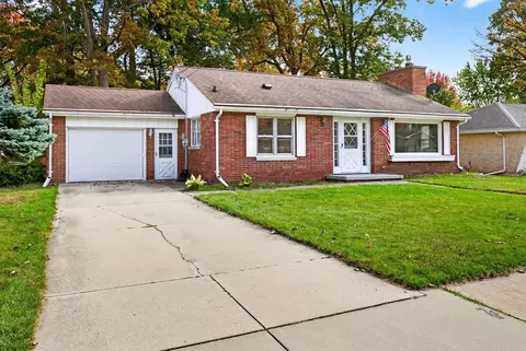 106 Hayes St, Kaukauna, WI 54130