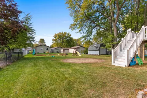 Exterior - 41 Solar Cir, Appleton, WI 54915 photo 5 of 9