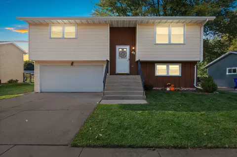 Exterior - 41 Solar Cir, Appleton, WI 54915 photo 8 of 9