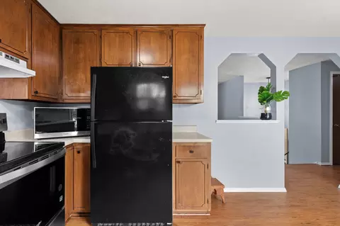Kitchen - 41 Solar Cir, Appleton, WI 54915 photo 3 of 3