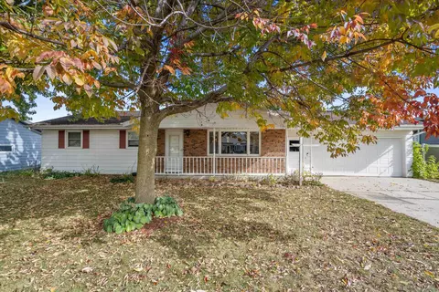 1712 Mckinley St, New Holstein, WI 53061