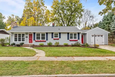 1009 Jefferson Pl, Kimberly, WI 54136