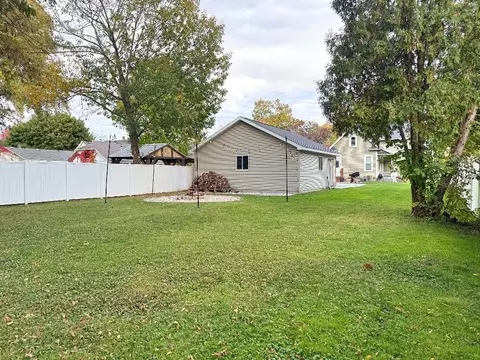 Exterior - 1403 N Oneida St, Appleton, WI 54911 photo 3 of 3