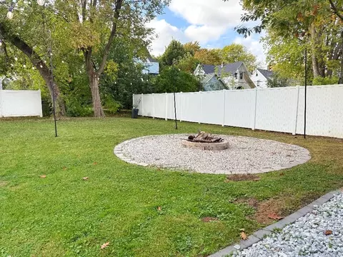 Exterior - 1403 N Oneida St, Appleton, WI 54911 photo 2 of 3